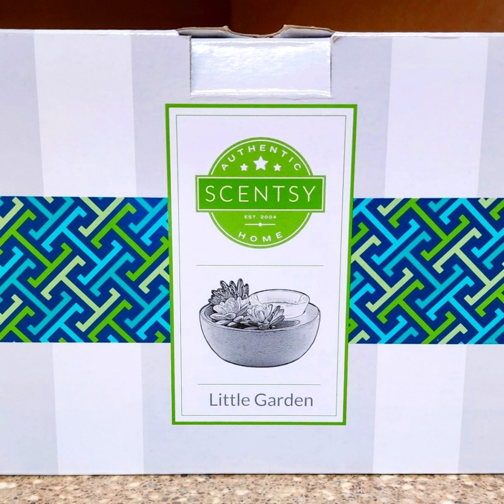 Used Scentsy Little Garden Element Warmer